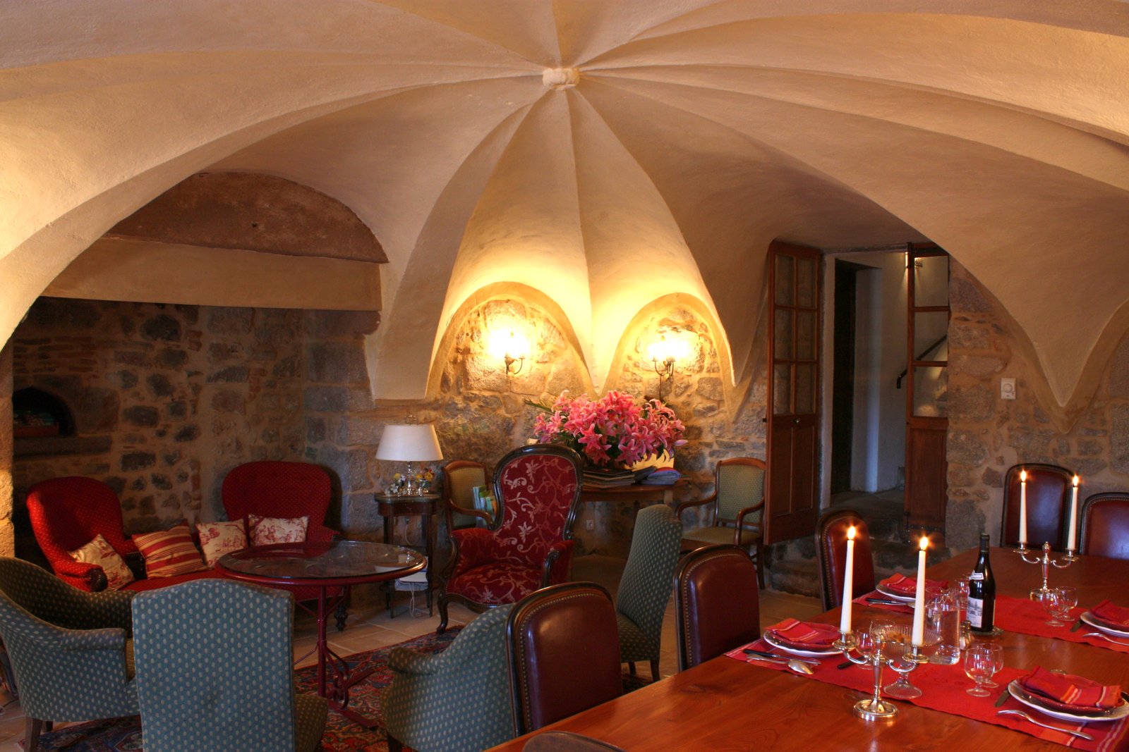 Vue extérieure du Château de Chambost
